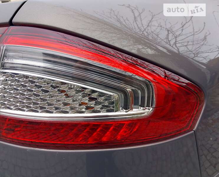 Седан Ford Mondeo 2012 в Хусте