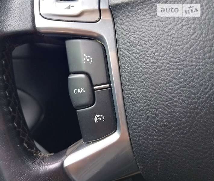 Седан Ford Mondeo 2012 в Хусте