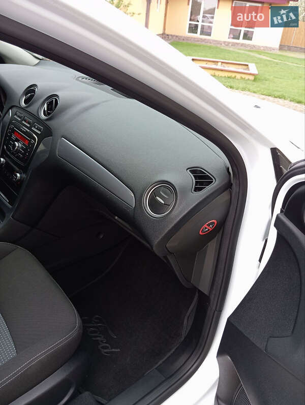 Лифтбек Ford Mondeo 2014 в Житомире фото 7 Лифтбек Ford Mondeo 2014 в Житомире