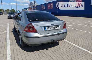 Седан Ford Mondeo 2003 в Нововолынске