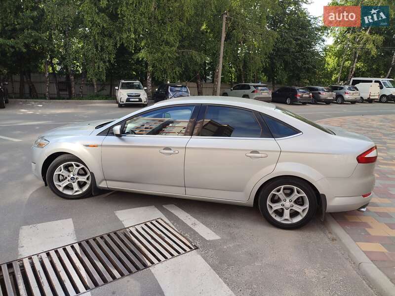 Седан Ford Mondeo 2008 в 