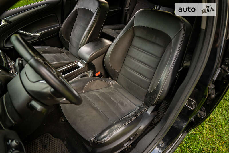 Седан Ford Mondeo 2010 в Киеве