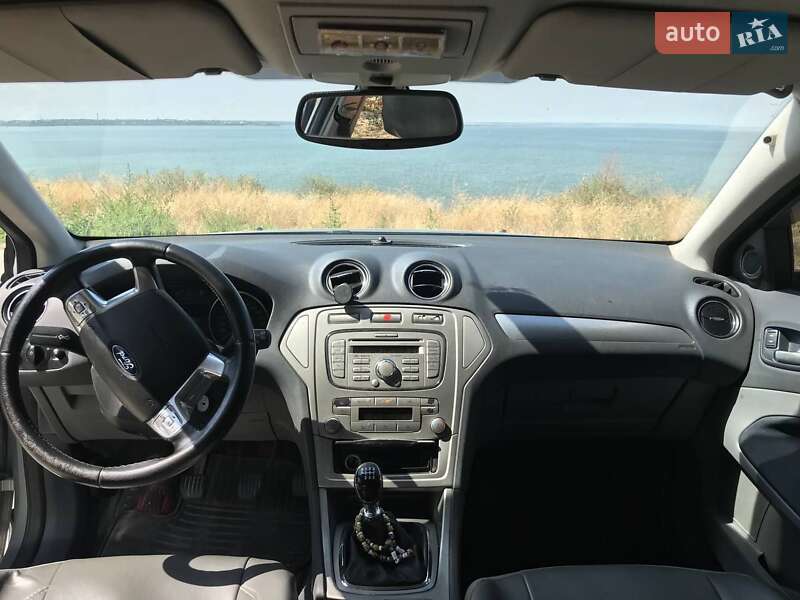 Седан Ford Mondeo 2007 в Овидиополе