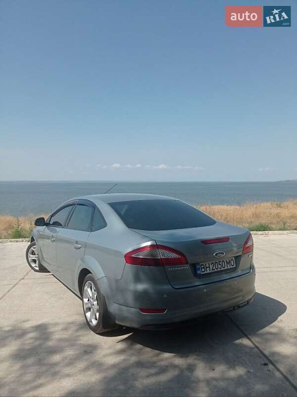 Седан Ford Mondeo 2007 в Овидиополе