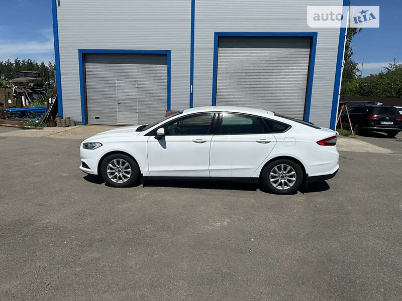 Лифтбек Ford Mondeo 2016 в Киеве