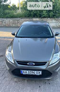 Седан Ford Mondeo 2011 в Подволочиске