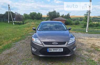 Седан Ford Mondeo 2011 в Ананьеве