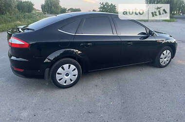 Ліфтбек Ford Mondeo 2010 в Теофіполі