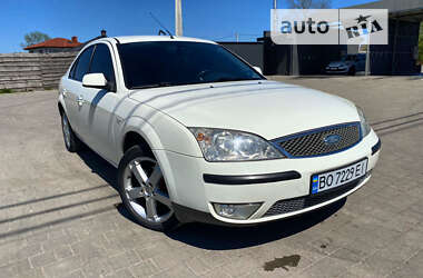 Ліфтбек Ford Mondeo 2004 в Бродах