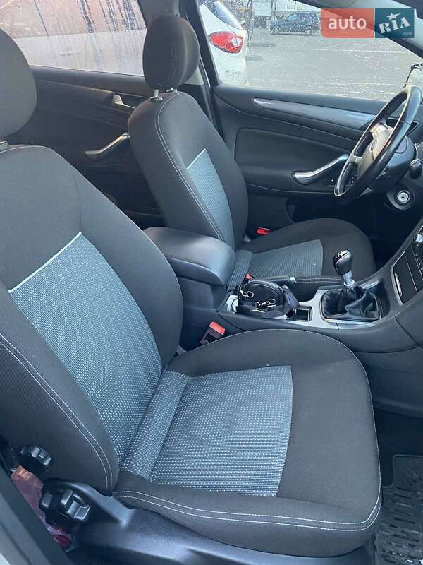 Универсал Ford Mondeo 2013 в Ковеле