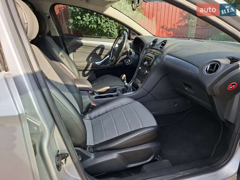 Лифтбек Ford Mondeo 2012 в Киеве