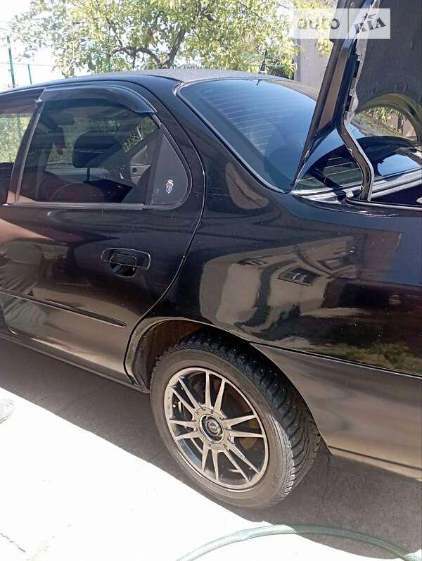 Седан Ford Mondeo 1998 в Одесі