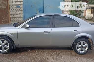 Седан Ford Mondeo 2006 в Глухові