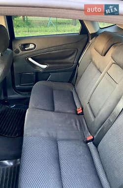 Лифтбек Ford Mondeo 2007 в 