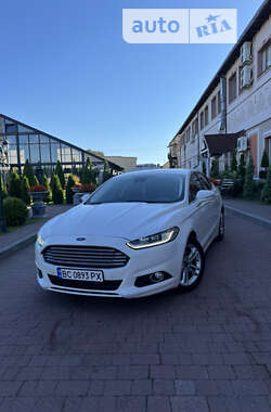 Седан Ford Mondeo 2015 в Стрые