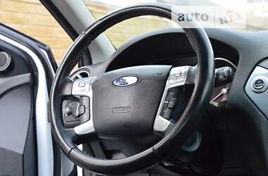 Седан Ford Mondeo 2011 в Одесі