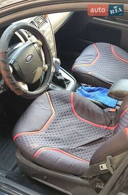 Седан Ford Mondeo 2004 в Києві