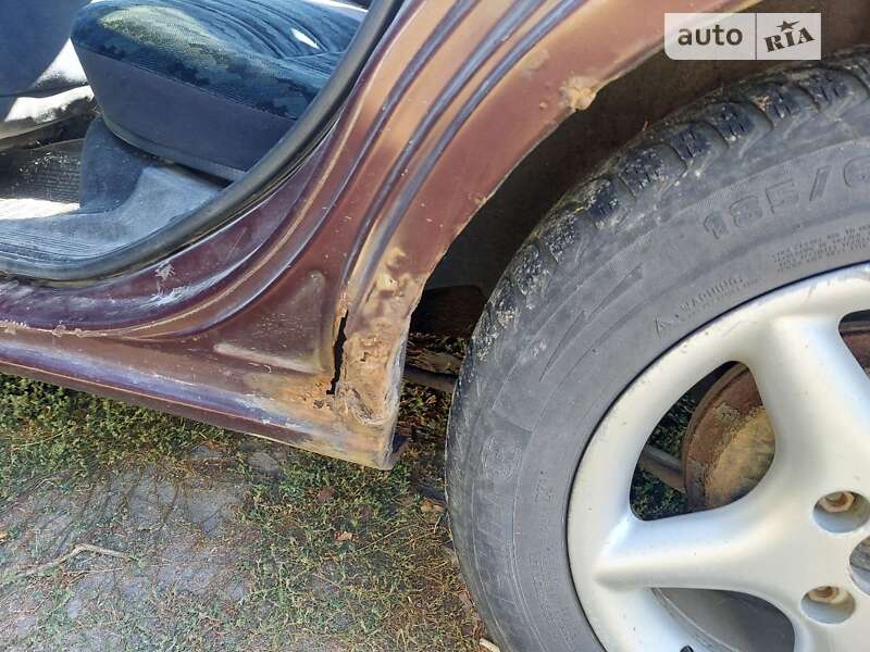 Ліфтбек Ford Mondeo 1995 в Гайсину