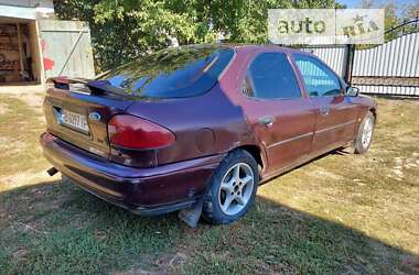 Лифтбек Ford Mondeo 1995 в Гайсине