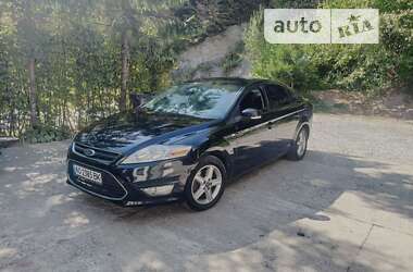 Седан Ford Mondeo 2011 в Тячеве