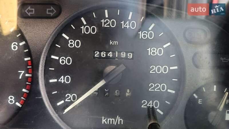 Седан Ford Mondeo 1998 в Долине