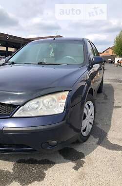 Седан Ford Mondeo 2001 в Киеве