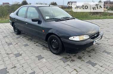 Ліфтбек Ford Mondeo 1993 в Яворові