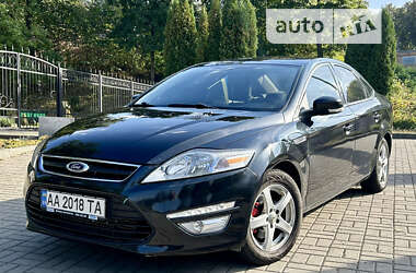 Седан Ford Mondeo 2012 в Прилуках