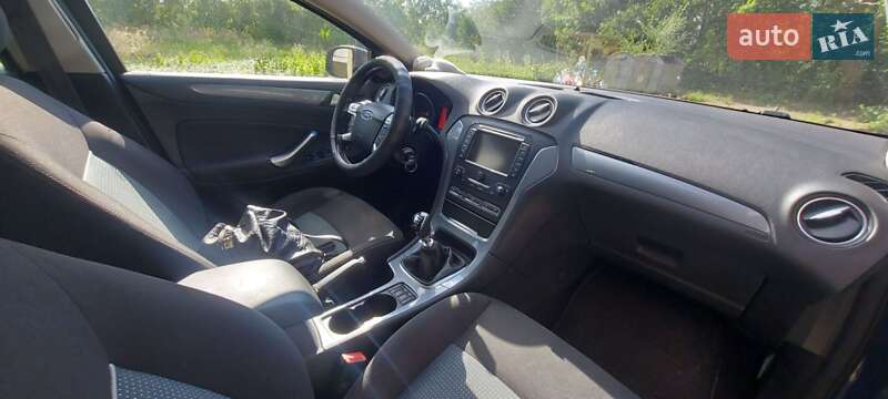 Универсал Ford Mondeo 2011 в Калуше