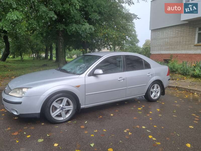 Лифтбек Ford Mondeo 2001 в Трускавце