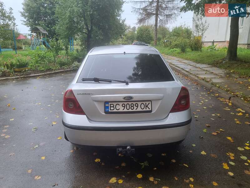 Лифтбек Ford Mondeo 2001 в Трускавце
