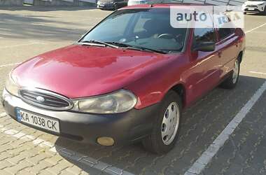 Лифтбек Ford Mondeo 1996 в Киеве