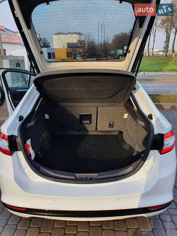 Лифтбек Ford Mondeo 2017 в Ивано-Франковске фото 20 Лифтбек Ford Mondeo 2017 в Ивано-Франковске