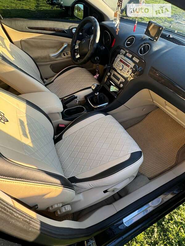 Седан Ford Mondeo 2008 в Городке