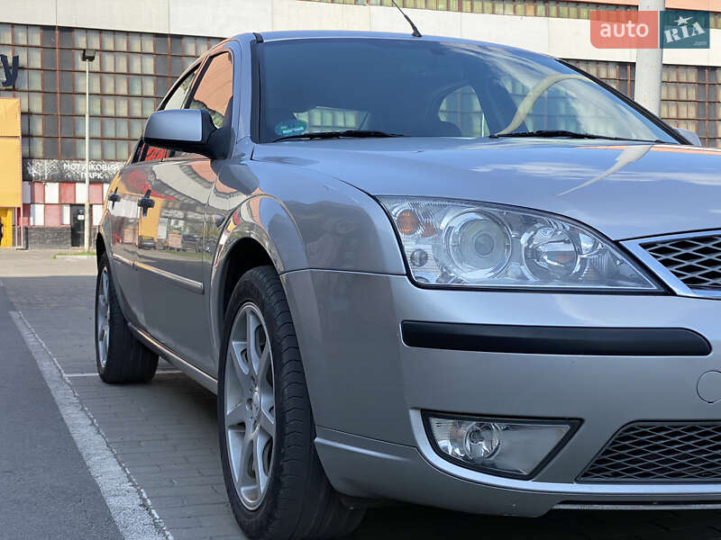 Ліфтбек Ford Mondeo 2001 в Луцьку