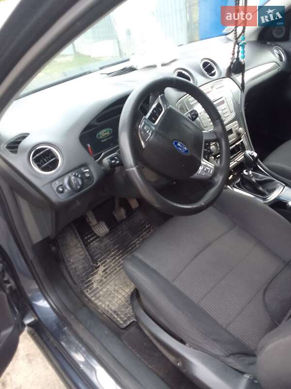 Ліфтбек Ford Mondeo 2009 в Славуті