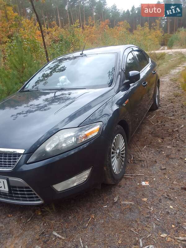 Ліфтбек Ford Mondeo 2009 в Славуті