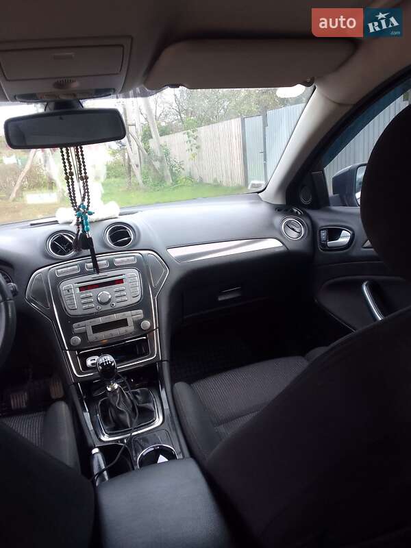 Ліфтбек Ford Mondeo 2009 в Славуті