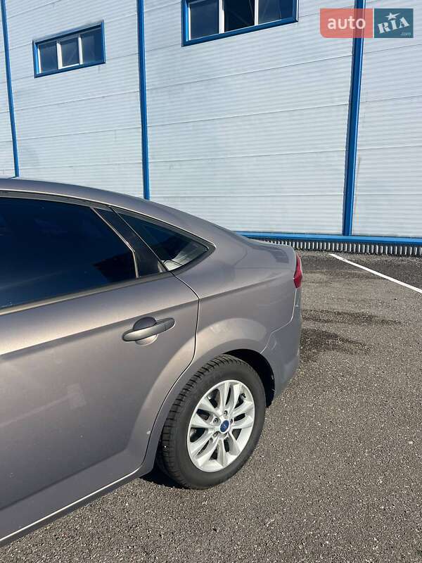 Лифтбек Ford Mondeo 2013 в Киеве