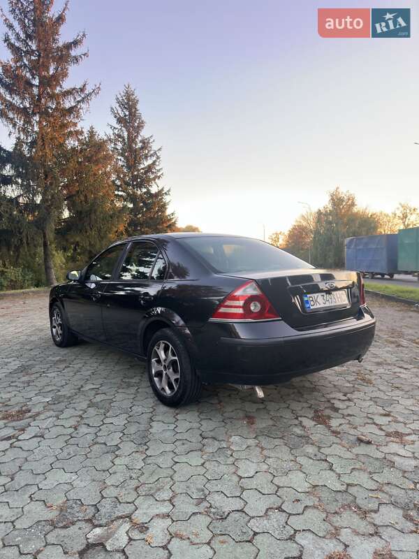 Седан Ford Mondeo 2005 в Дубні