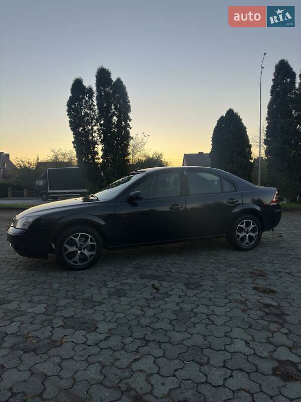 Седан Ford Mondeo 2005 в Дубні
