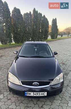 Седан Ford Mondeo 2005 в Дубно