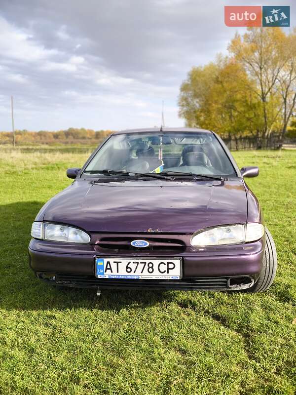 Седан Ford Mondeo 1995 в Надвірній фото 4 Седан Ford Mondeo 1995 в Надвірній