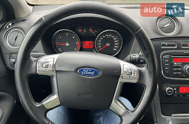 Ліфтбек Ford Mondeo 2013 в Львові