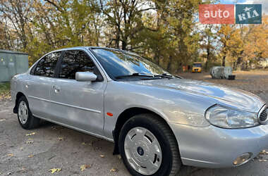 Седан Ford Mondeo 2000 в Белой Церкви