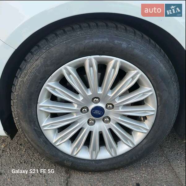 Седан Ford Mondeo 2016 в Черкассах