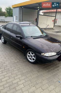 Седан Ford Mondeo 1996 в Коломые