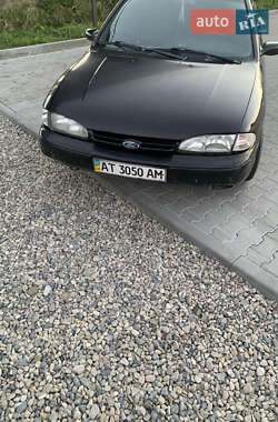 Седан Ford Mondeo 1996 в Коломые