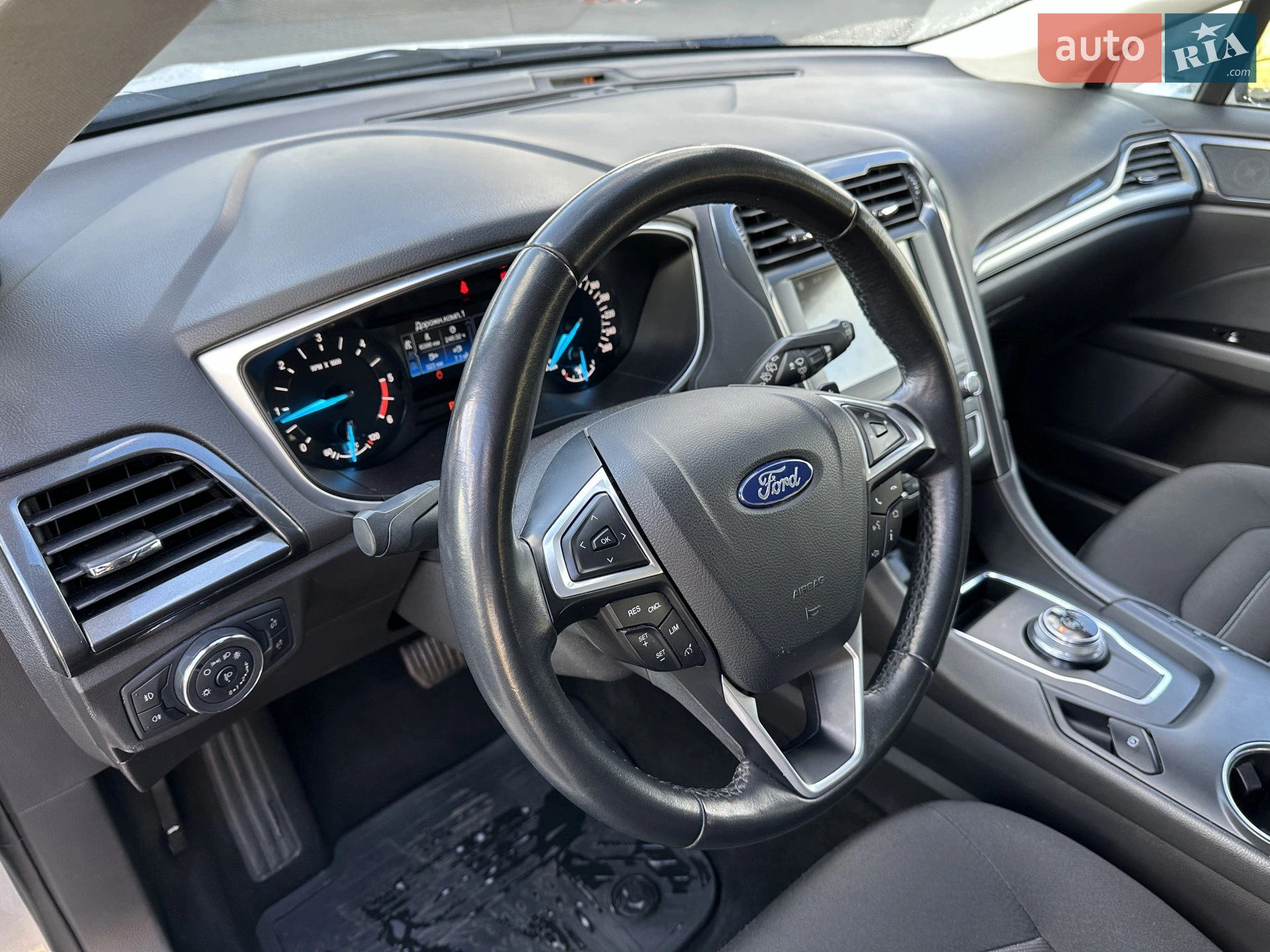2019 Ford Mondeo - мініатюра 28