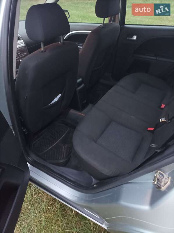 Універсал Ford Mondeo 2004 в Чернівцях